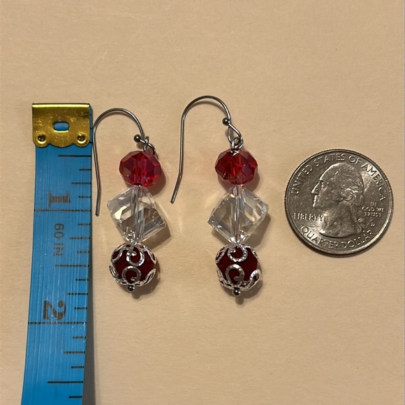 Handmade ❤️Red Dangle Earrings - Picture 2 of 4